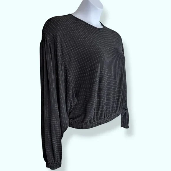 Endless Long Sleeve Line Pattern Top - Picture 3 of 7